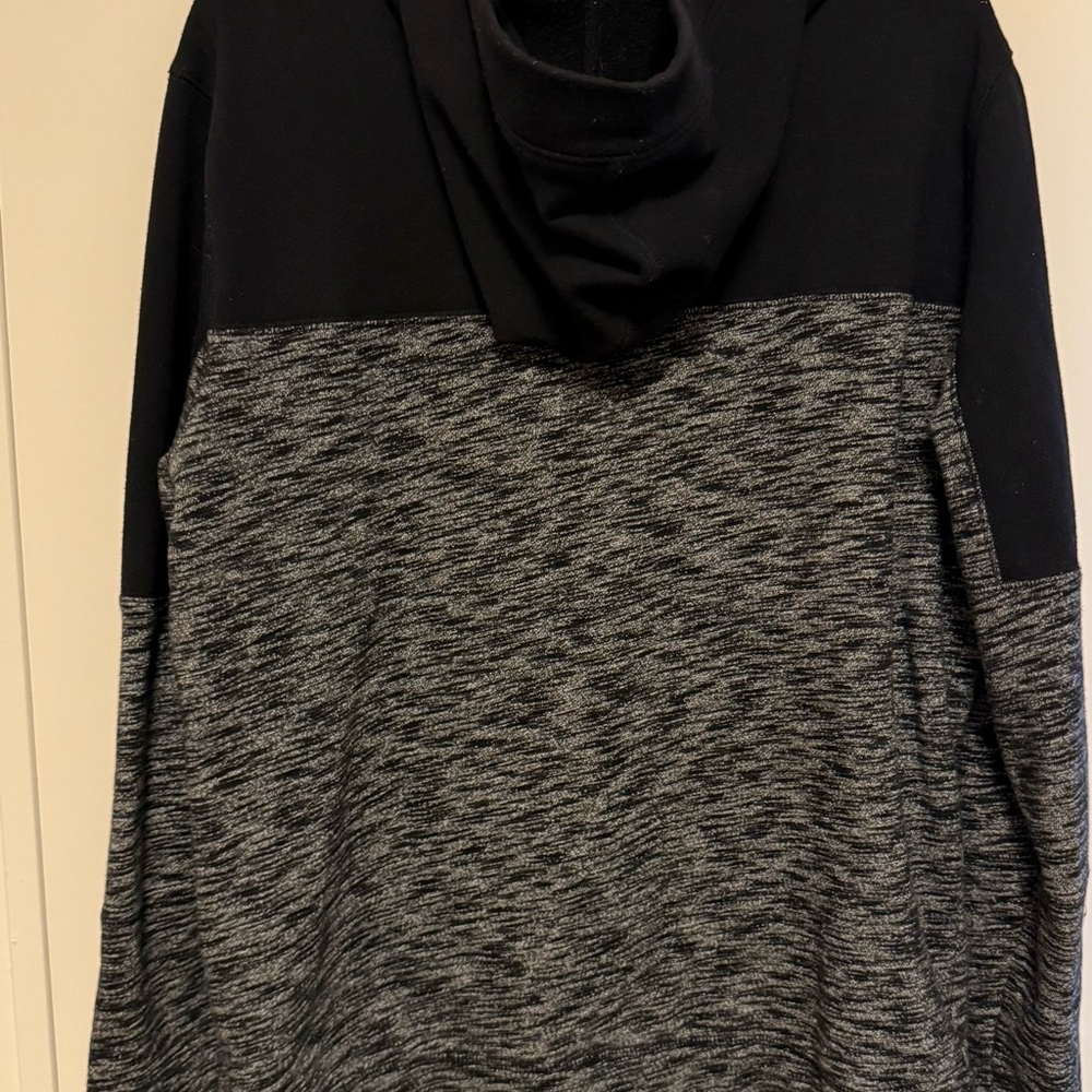 Express Sweater - Picture 2 of 5